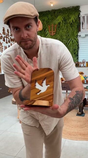 Vídeo de Kit Porta Vela Oxalá - 20cm Alt + Suporte Vidro Duplo + Vela 7 Dias Branca + Vela Palito Branca