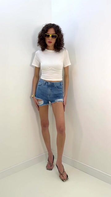 Video de Blusa Com Amarração Malha Penteada