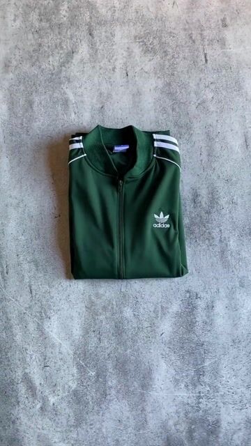 Video de Campera Adidas Sst - Verde