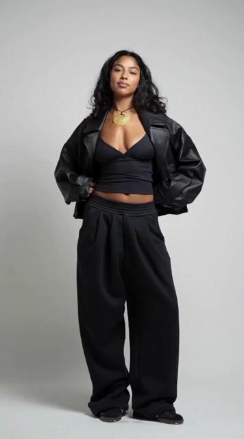 Vídeo de LUA KAN - BLACK FRIDAY: DESCONTO MÍNIMO DE 30% OFF / ATÉ 85% OFF