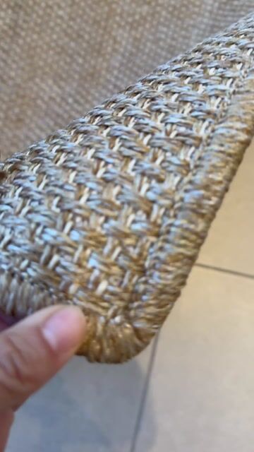 Video de Alfombra símil yute y negra 300x400