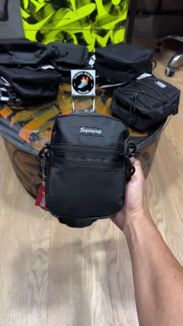 Vídeo de Shoulder Bag Supreme