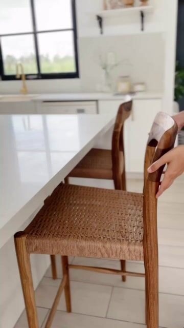 Video de BANQUETA MOLLER / SILLA ALTA