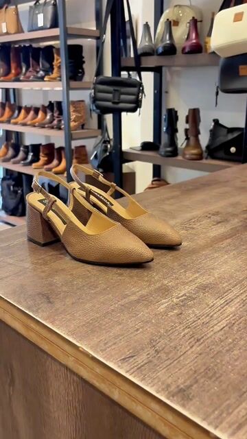 Video de SOLEMNIA SHOES