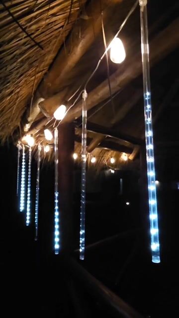 Video de Tubos Guirnalda lluvia 3 mt 8 meteoritos gota led