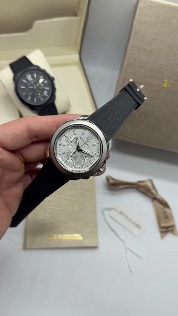 Video de Bvlgari Octo Roma 41mm - AÇO/MOSTRADOR BRANCO - SILICONE