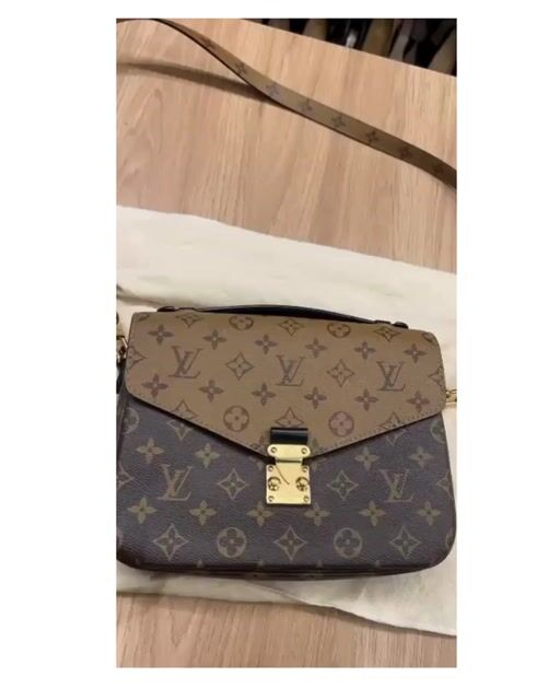 Vídeo de Bolsa Louis Vuitton Pochette Metis Monogram Reverse
