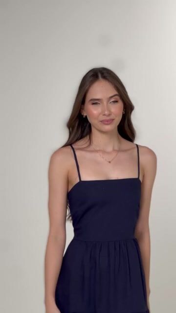 Vídeo de VESTIDO MIDI AURORA