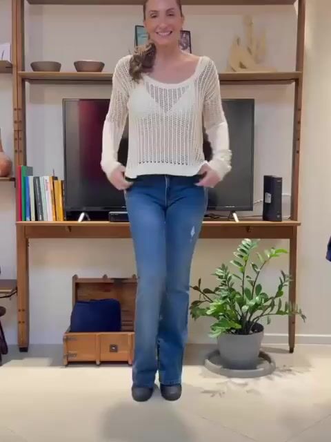 Vídeo de Camisa Tricot Furada Roxy