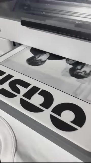 Video de Remera Oasis Sentados