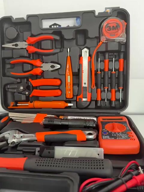 Video de Set Completo Herramientas Combinadas 30en1 - con valija plastica