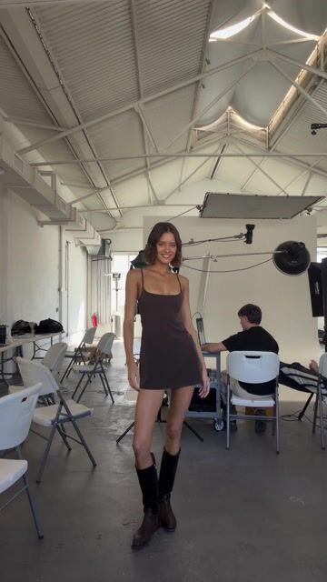 Video de MINI DRESS TIRITAS (chocolate)