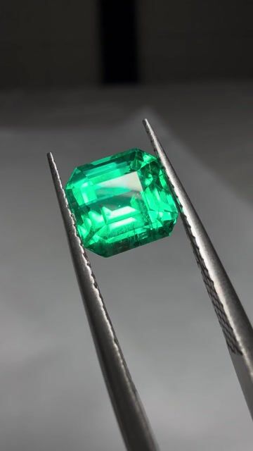 Vídeo de Esmeralda EXTRA 2,09 ct