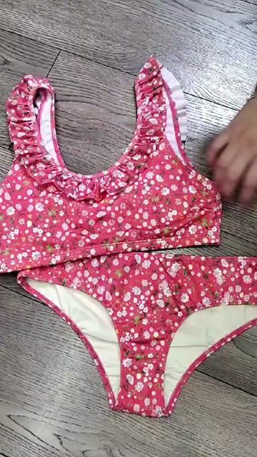 Video de DOS PIEZAS NENA TOP C/ RELL Y TIRO CORTO BYRON BAY (414-23)