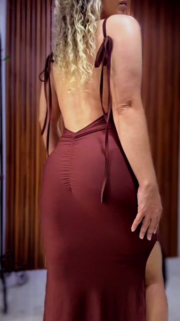 Vídeo de Vestido Longo Empina Bubum