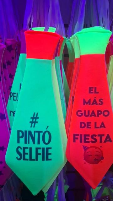 Video de Corbata Tela Frase Fluo