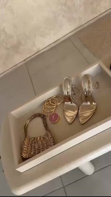 Vídeo de VESTIDO CASSIA