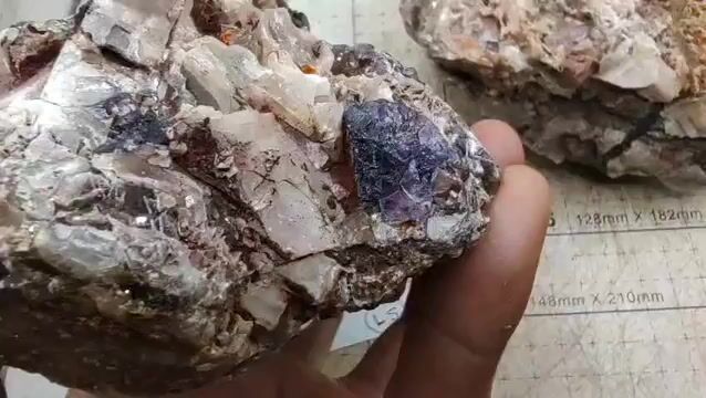 Video de 2 Piezas Fluorita con Calcita | Espécimen Masivo 2.79 kg