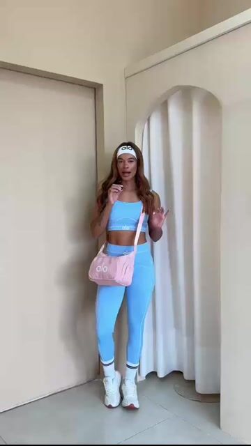 Video de CONJUNTO ALO TOP E LEGGING CANELADO