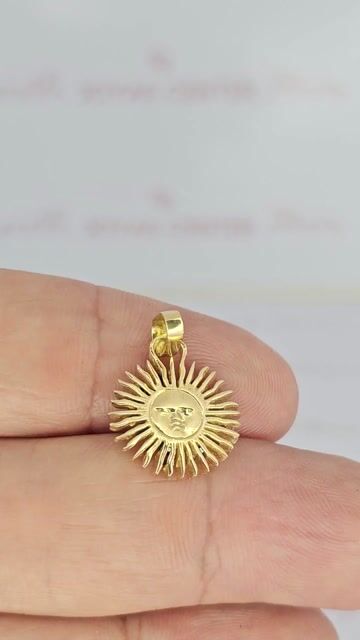Video de Dije Sol Bandera Argentina Oro 18k 1.5 Cm 2.9 Gr Mt - C2242