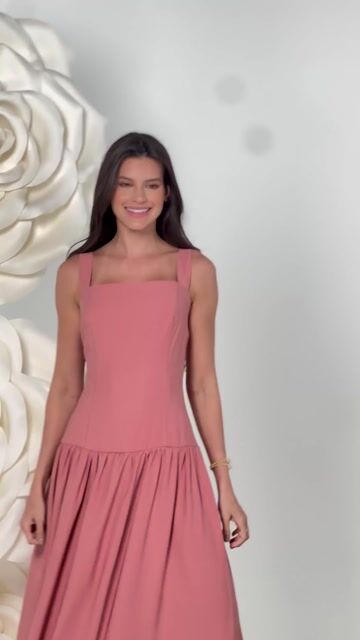 Vídeo de VESTIDO MIDI CRISTAL