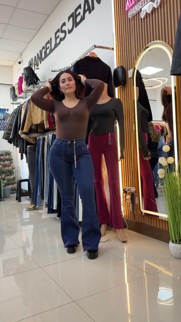 Video de Bulgari Flare azul divi jeans