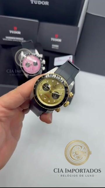 Vídeo de Black Bay Chronograph Relógio Premium Dourado Masculino | CIA IMPORTADOS