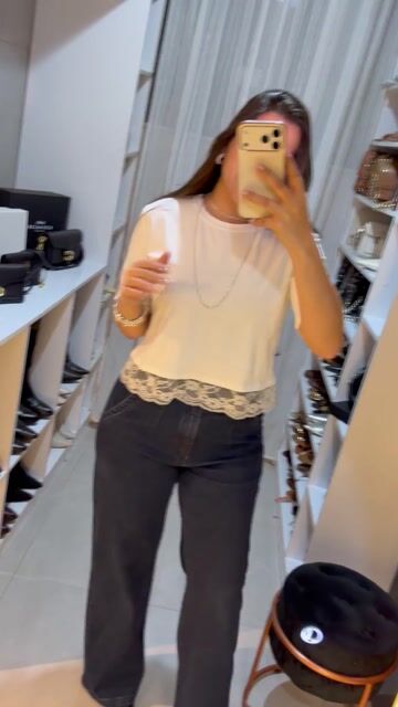 Vídeo de BLUSA MARCELA- RENDA NA CINTURA/ OFF WHITE