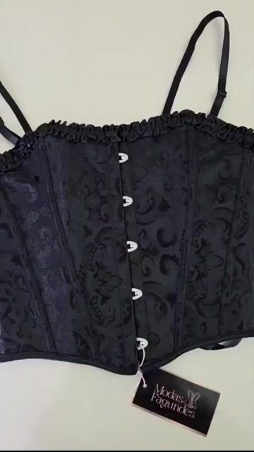 Video de Cropped Corset Modelador de Cintura Blusa Floral Com Alça
