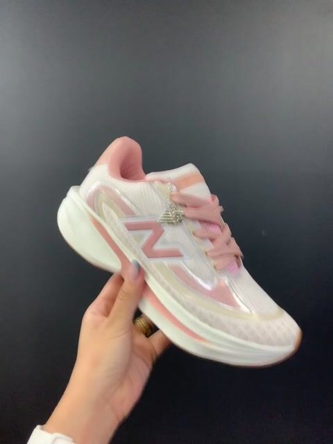 Vídeo de Republic Shoes