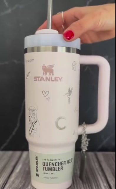 Video de CHAPITA PERSONALIZADA + CHARM ESTRELLA