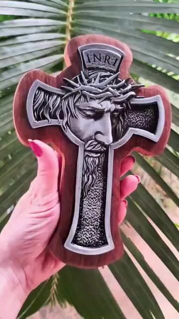 Video de Crucifixo Madeira -Face de Jesus