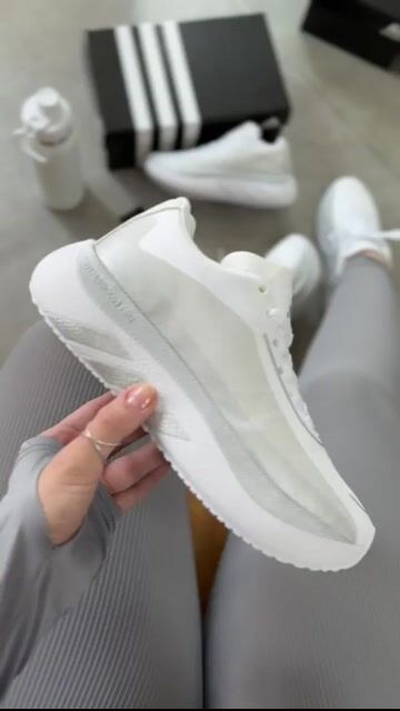 Video de Adidas Adizero Hyperboost Unissex