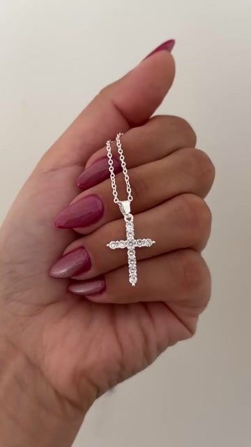 Video de Cadena con dije Cruz
