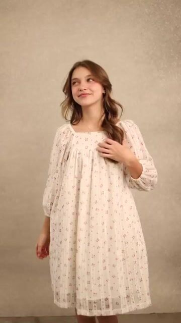 Video de Vestido em Chiffon Renata 8958