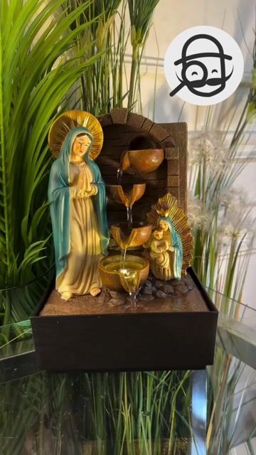 Video de Fuente De Agua Mediana Virgen María Cascada Luz Led Niño Tm Virgen Maria