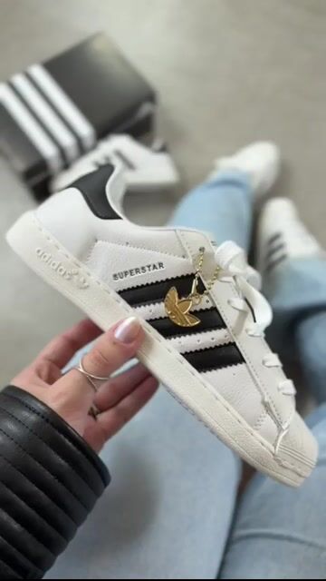 Video de Adidas Superstar Premium