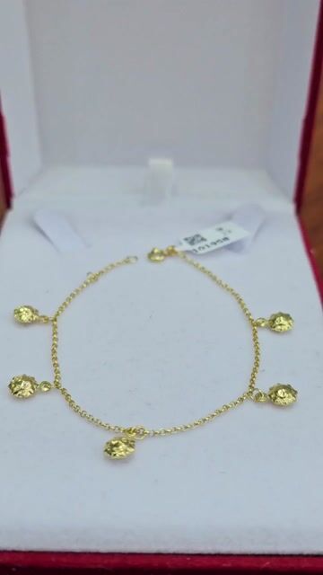 Video de Pulsera Oro 18k Con Dijes Sol Eslabon Mini Rolo C1958 Amarillo 5.7 Cm 18 Cm 2.2grs