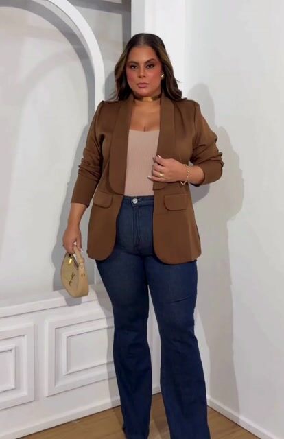 Vídeo de Blazer Verônica Alfaiataria Premium Plus