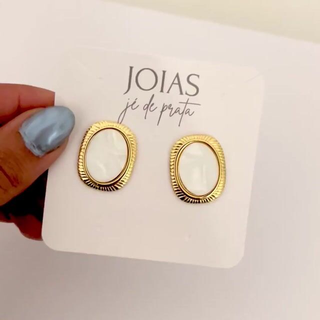 Video de Brinco elegance borda texturizada | aço dourado