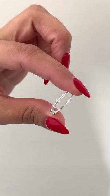 Video de Anillo con piedritas multicolor