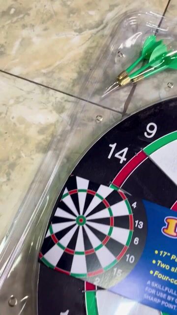 Video de Tiro Al Blanco Reversible 42 Cm con 6 Dardos