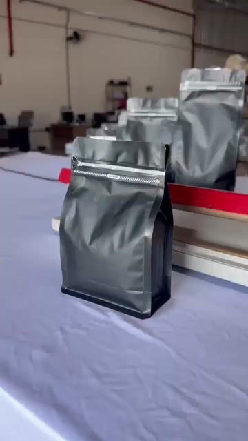 Vídeo de Embalagem Box Pouch Preto Fosco 13x20+7 com Zip Lock