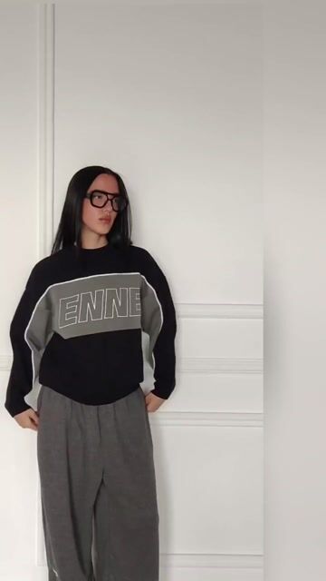 Video de Sweater Recorte Con vivos Enne