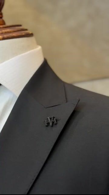 Video de COSTUME SIGNATURE - PRETO - T