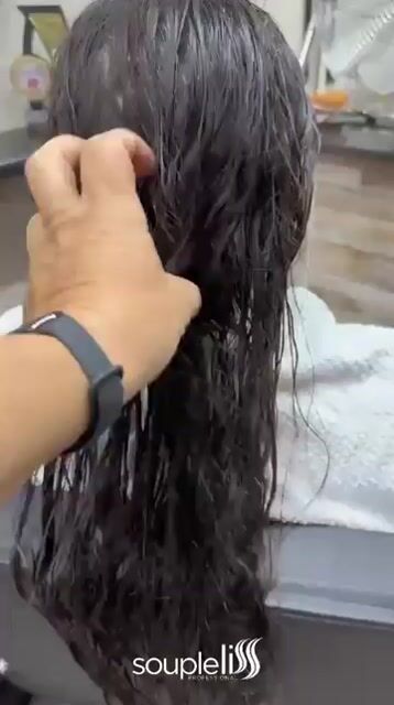 Video de Selante Térmico Gold Power Profissional 1L + Shampoo Gold pré preparatorio 1L Souple Liss