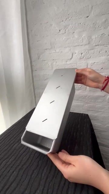 Video de Molde Pan Lactal con Tapa 30x1x10cms — Acero Aluminizado
