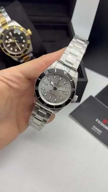 Video de Tudor Black Bay - 41mm - Mostrador Prata