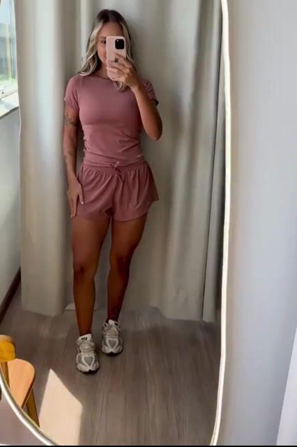 Vídeo de VITORIA CARVALHO MODA FITNESS