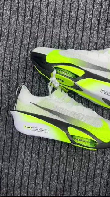 Video de Tênis Nike Air Zoom Alphafly 3 Branco Verde Importado Premium